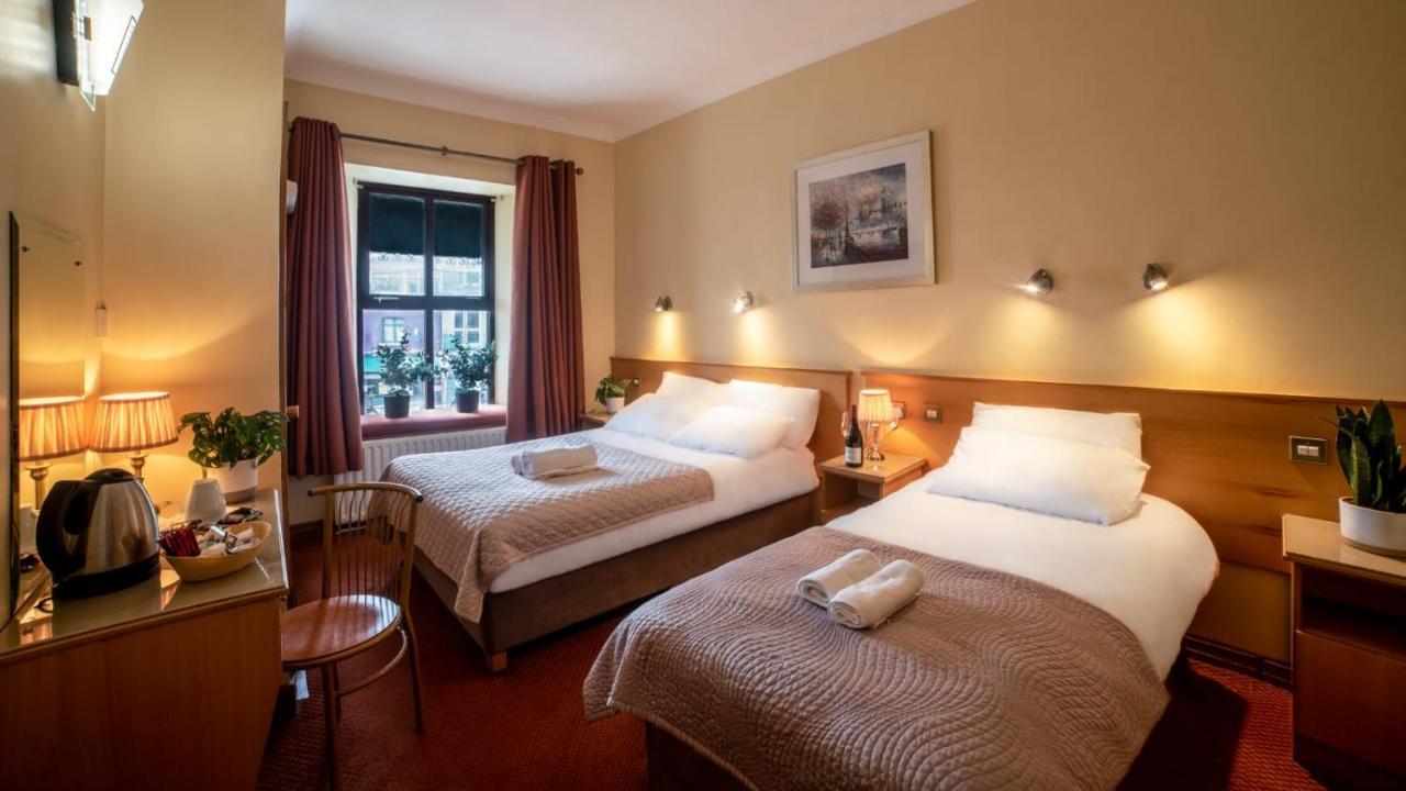 Holiday Hotel Galway Extérieur photo