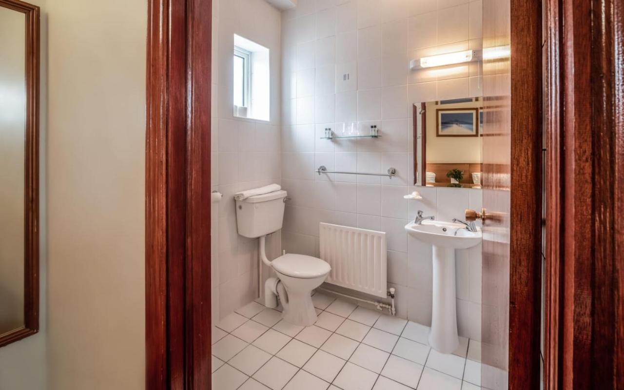 Holiday Hotel Galway Extérieur photo