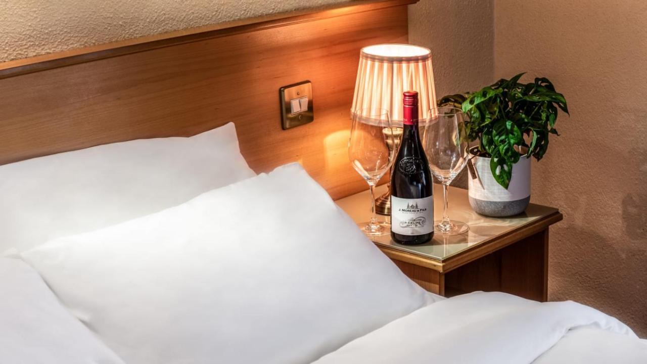 Holiday Hotel Galway Extérieur photo