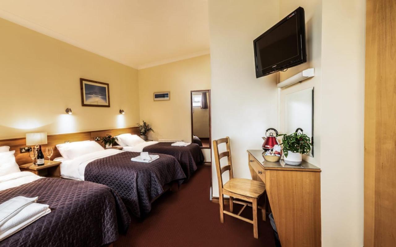 Holiday Hotel Galway Extérieur photo