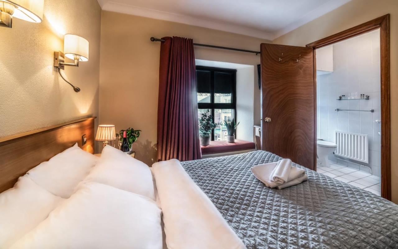 Holiday Hotel Galway Extérieur photo