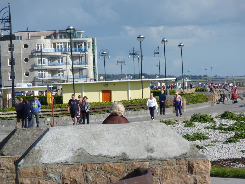Holiday Hotel Galway Extérieur photo